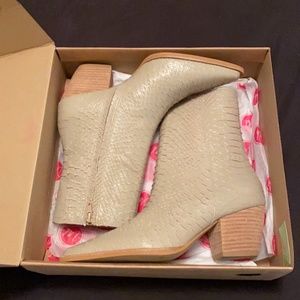 Women’s Boots